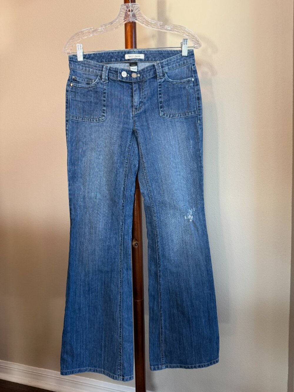 White House Black Market Blanc Flare Jeans | Size 0R | Medium Wash